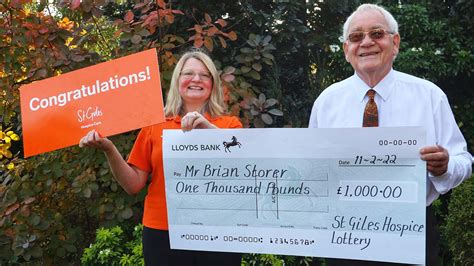 St Giles Hospice lottery winner hands over prize money to good .